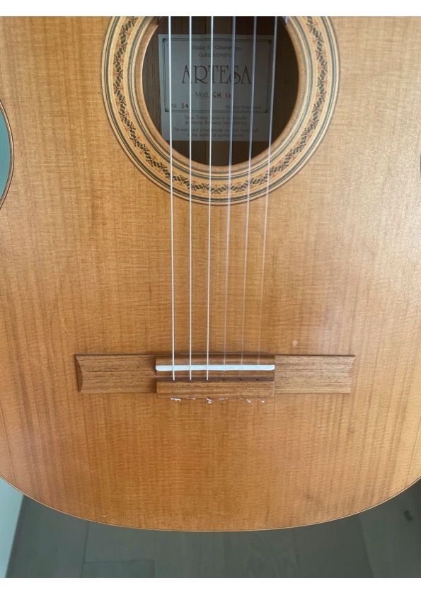 Strumenti musicali: Klassische Gitarre Artesa – Usato da Allschwil venduto da Trust03 6