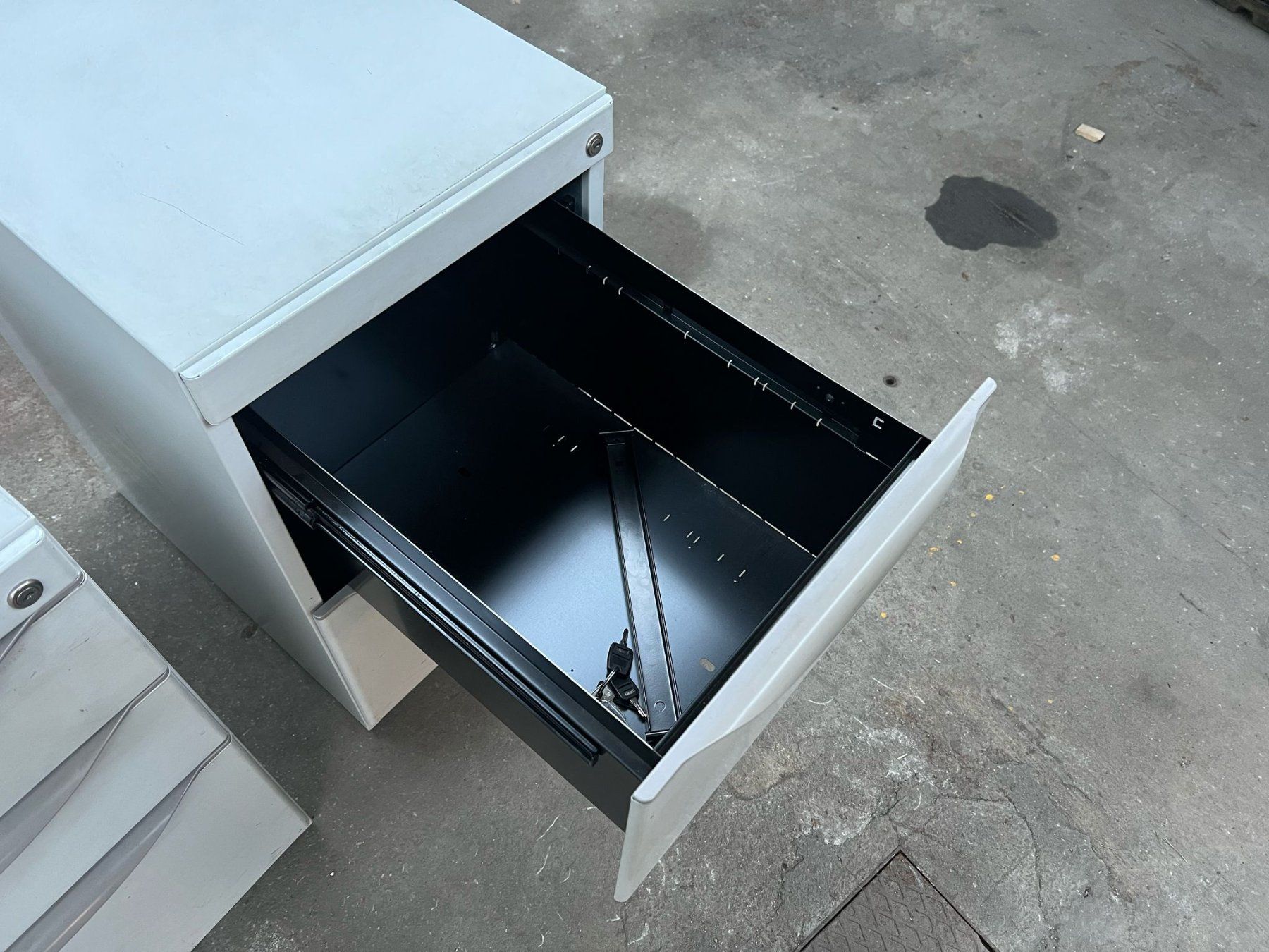 Schränke: 3 Cassettiere ufficio grigio chiaro – Gebraucht aus Chiggiogna von albetta55 2