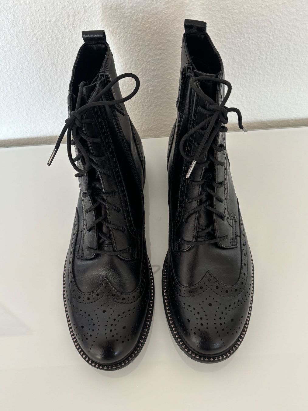 Tamaris Scarpe da donna: Stiefeletten Tamaris – Usato da Emmenbrücke venduto da gar_xds2 2
