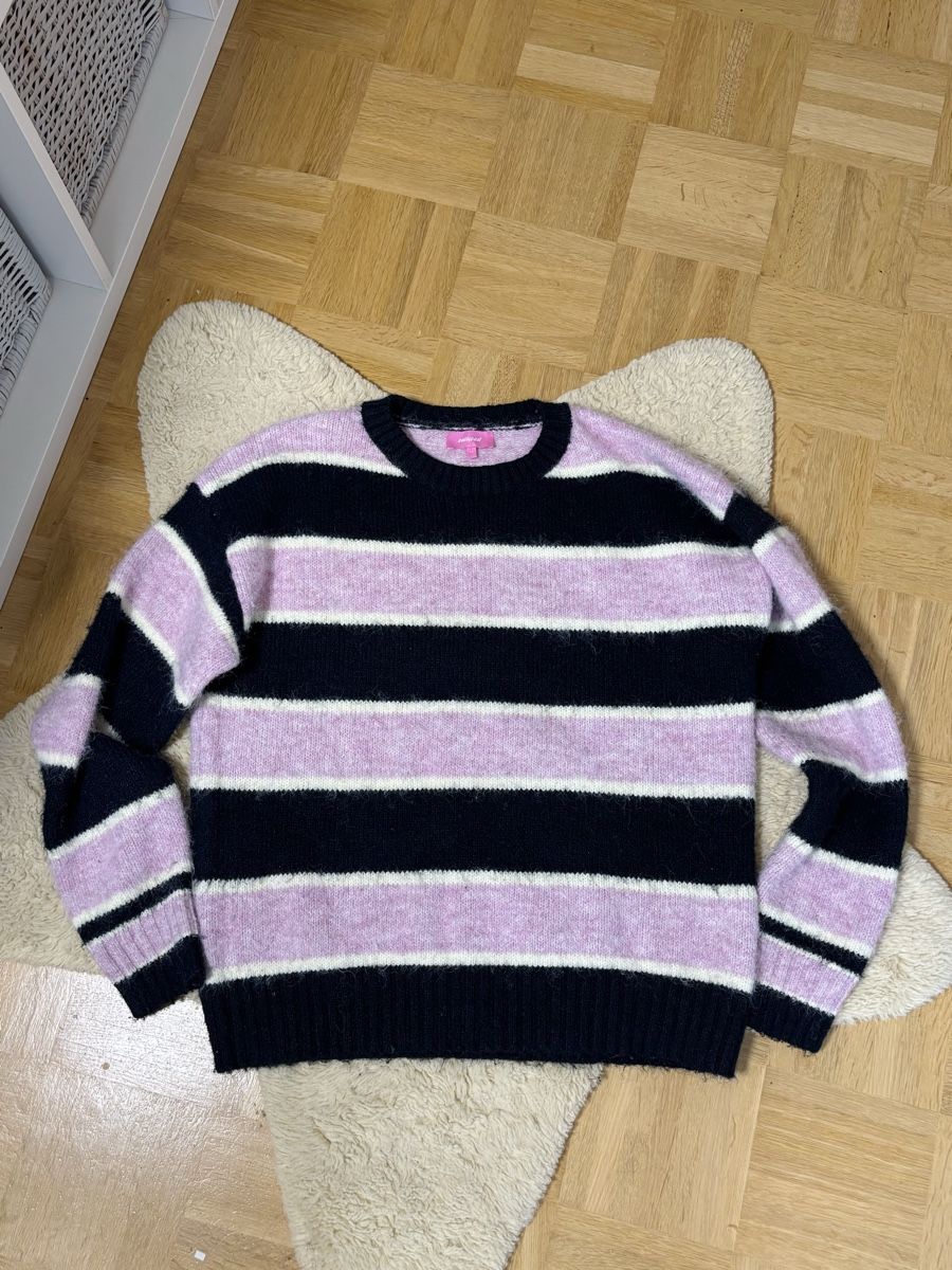 Pullover & Sweatshirts: Edikted winter pullover  – Gebraucht aus St. Gallen von Cata.linda1 1