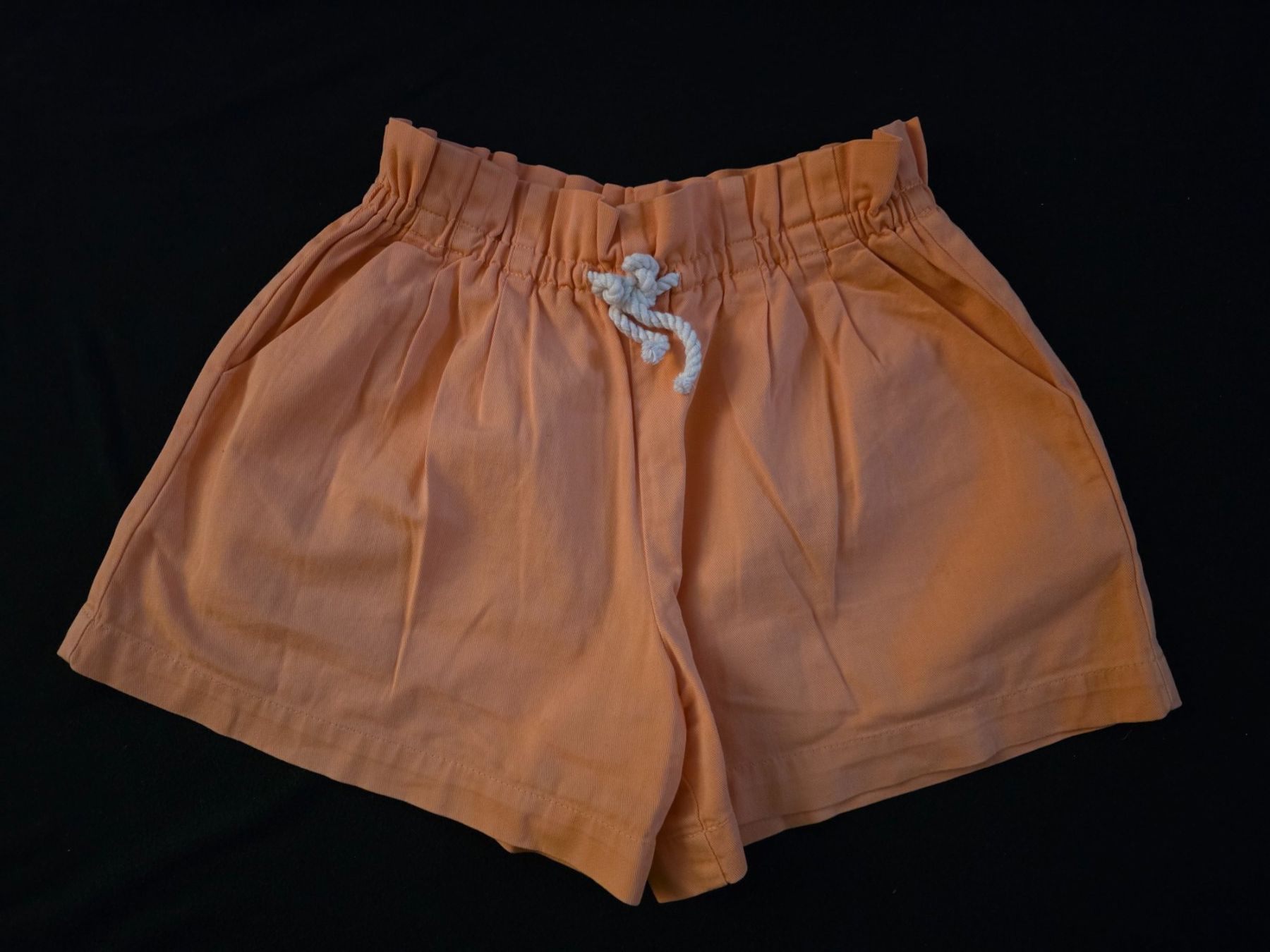 Zara Pantalons: Zara Shorts Gr 152 – D'occasion à Effretikon par gonzzi 1