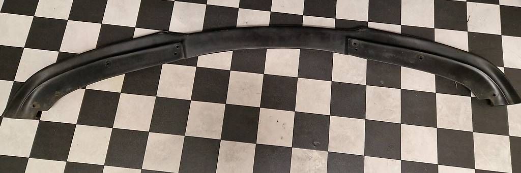 BMW Tutti pezzi di ricambio auto: BMW E91 Frontspoiler, Frontlippe aus Gummi, ohne M  Paket – Usato da Mels venduto da Schneider9 2