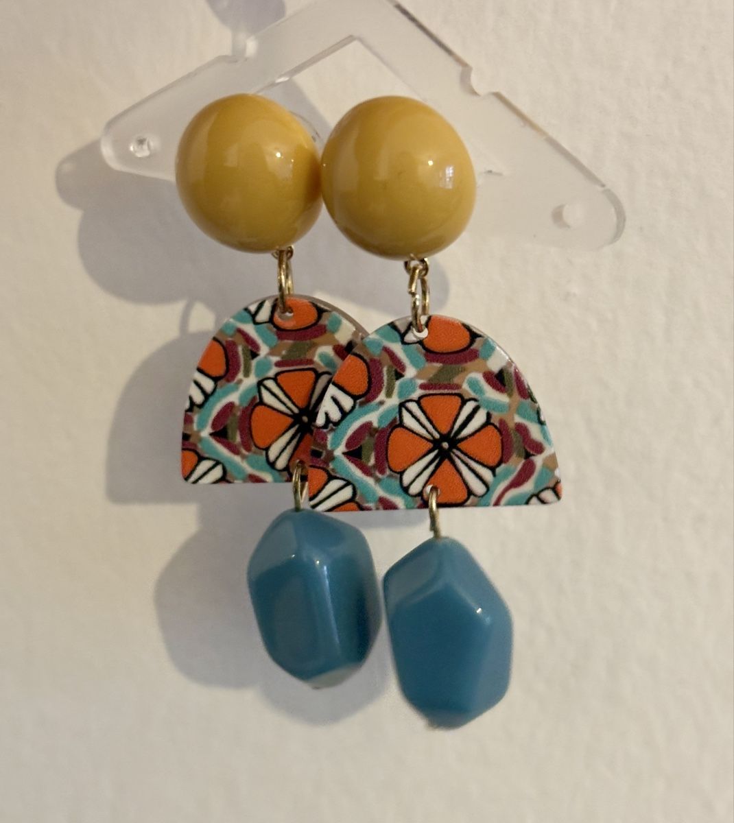 Orecchini pendenti & Orecchini a lobo: Colorful earrings – Nuovo (secondo la descrizione) da Nyon venduto da My_wardrobe 2