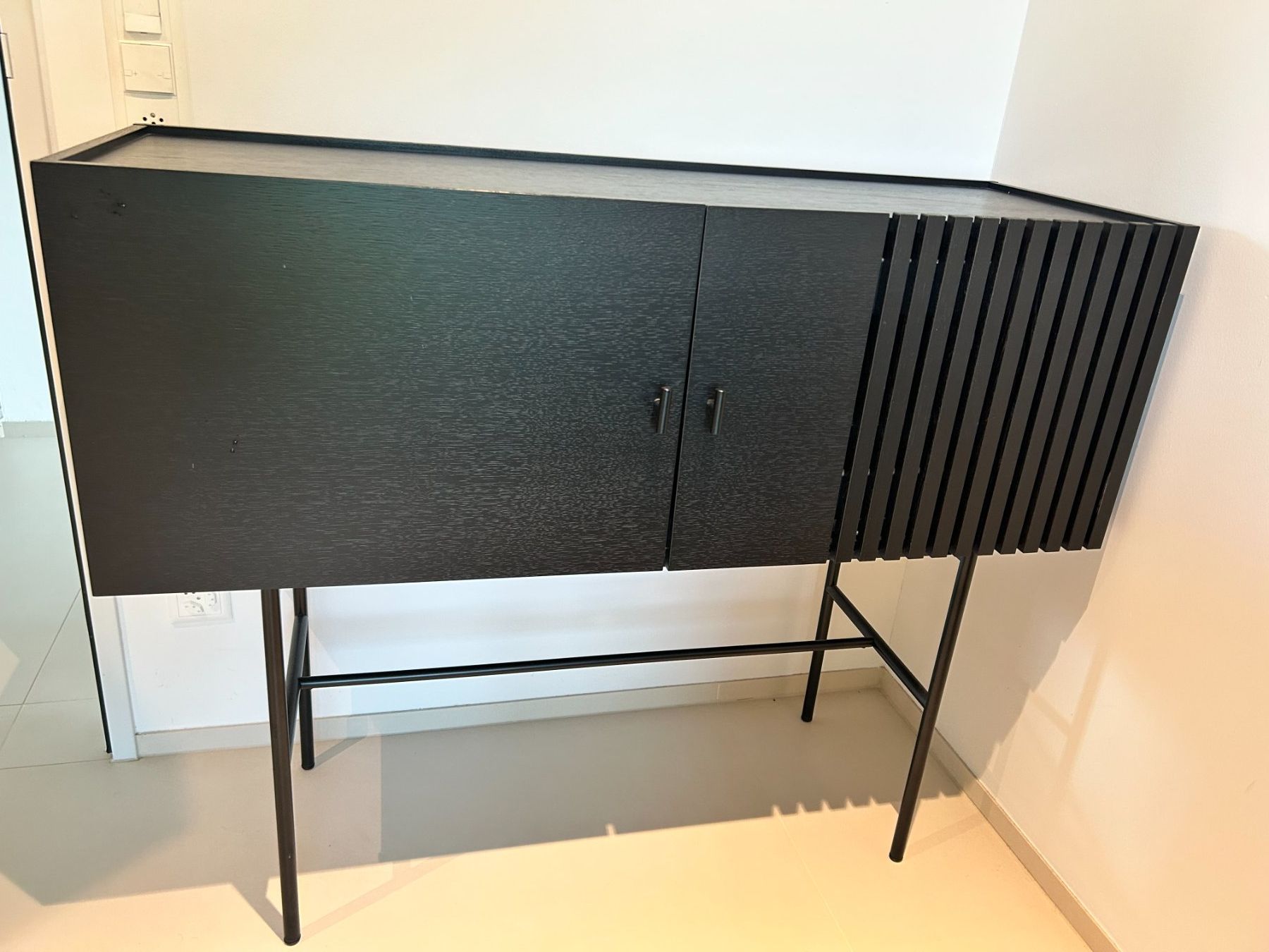 Cassettiere: WOUD Array Sideboard – Nuovo (secondo la descrizione) da Unterengstringen venduto da Michael_ 1