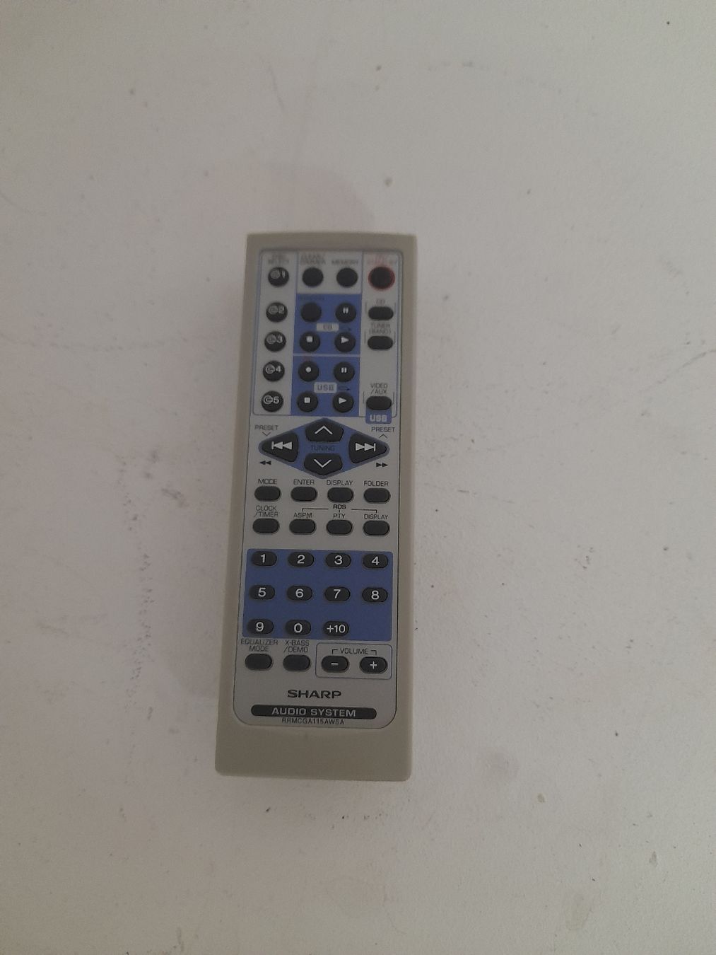 Sharp Sistemi audio & multimediali: Sharp  Stereoanlage mit 5fach CD-Wechsler  – Usato da Glattbrugg venduto da B_B 4