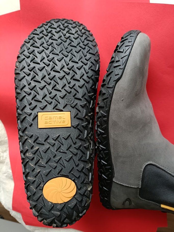 Camel Scarpe da donna: Chelsea Boot, Marke Camel, Wildleder mit Lammfellfutter – Usato da Unterseen venduto da inter2lagos 3
