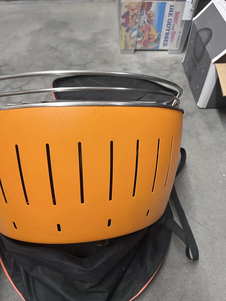 Grills: Lotus Grill XL orange – Gebraucht aus Bern von lecoqestmort12 3