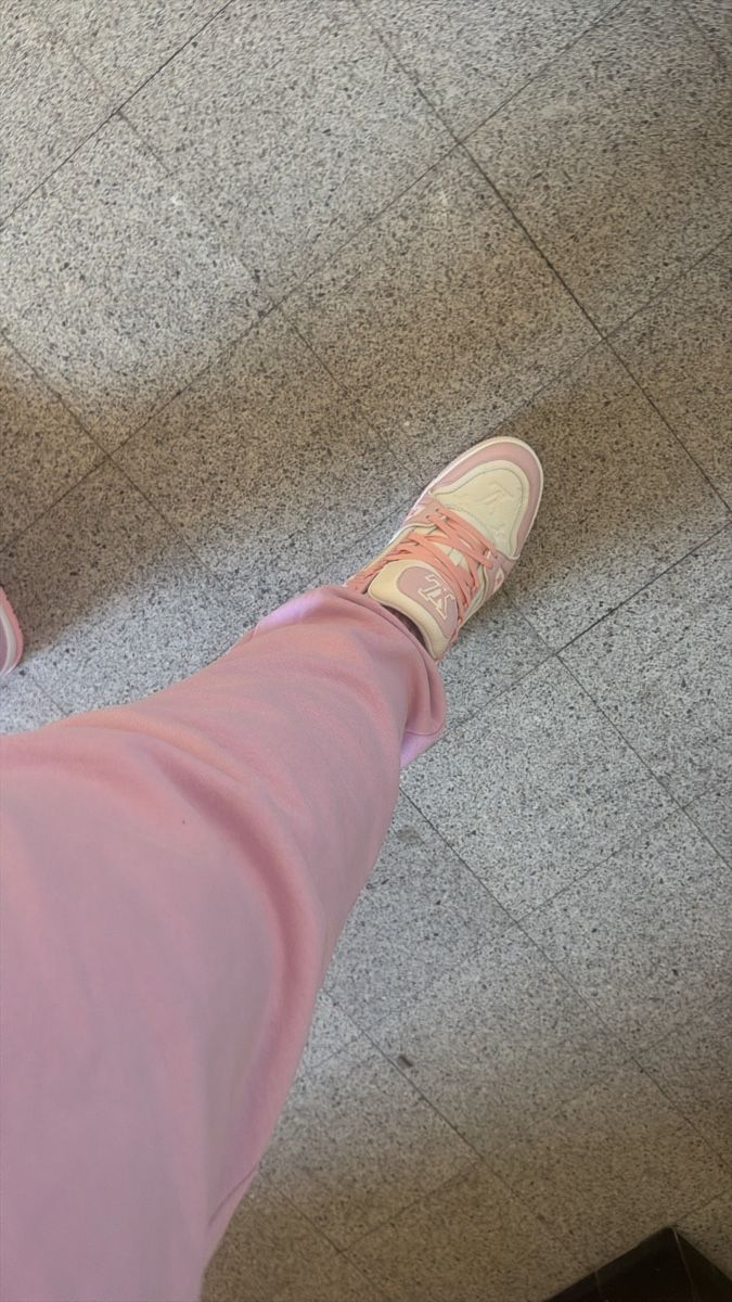 Louis Vuitton Scarpe da donna: LV basket – Nuovo (secondo la descrizione) da Yverdon-les-Bains venduto da BehijaS 1