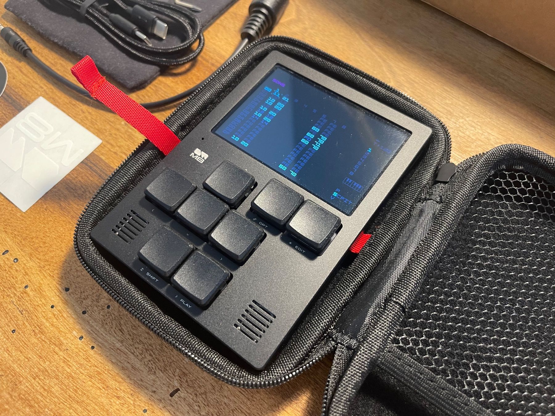 Strumenti musicali: M8 Tracker Model:02 – Usato da Winterthur venduto da Cailloou