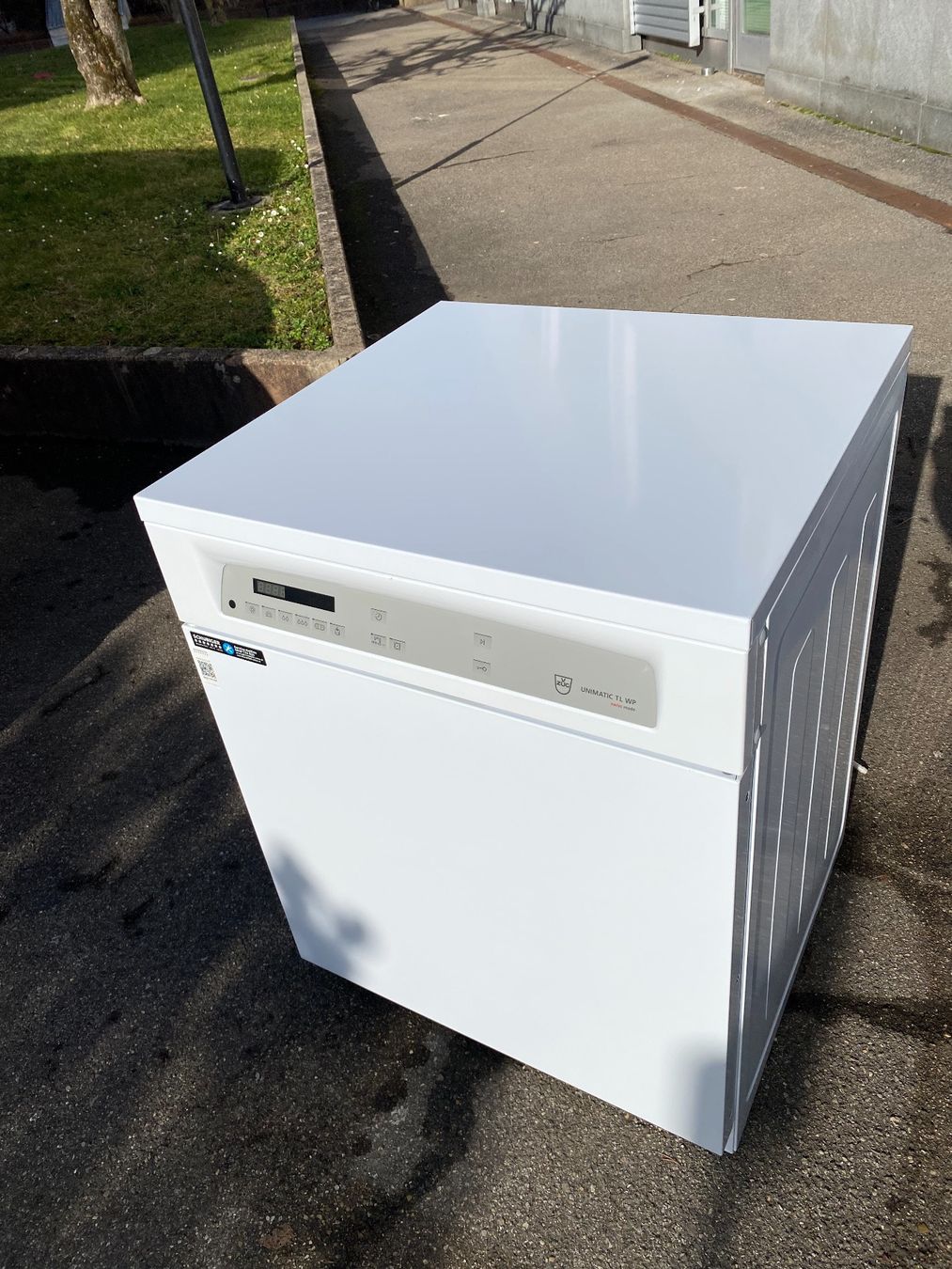 V-Zug Asciugatrici: V Zug Unimatic TL-WP Wastrockner – Usato da Dietikon venduto da ShopAgent8953 2