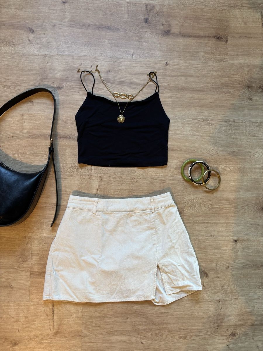 Top: top noir taille S – Usato da Tavannes venduto da callie.mcli