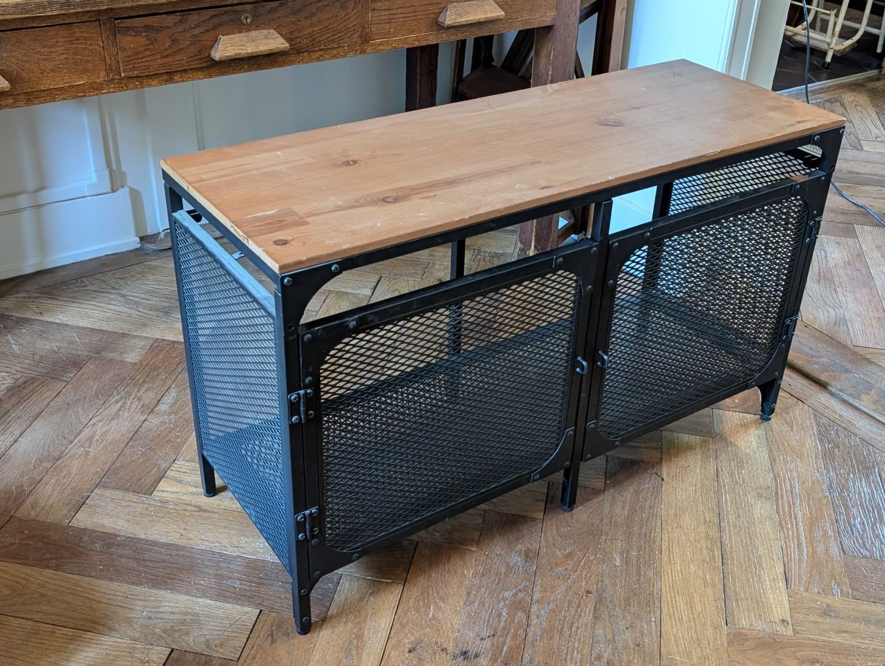 Ikea Mobili TV: Fjällbo Ikea Meuble TV – Usato da Genève venduto da sna_z2cl