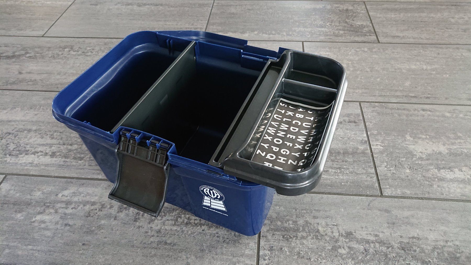 Prodotti per la cura & Articoli per la pulizia: Pferde-Putzbox ECO Waldhausen – Nuovo e nell'imballaggio originale da Villnachern venduto da Yellowbear 1