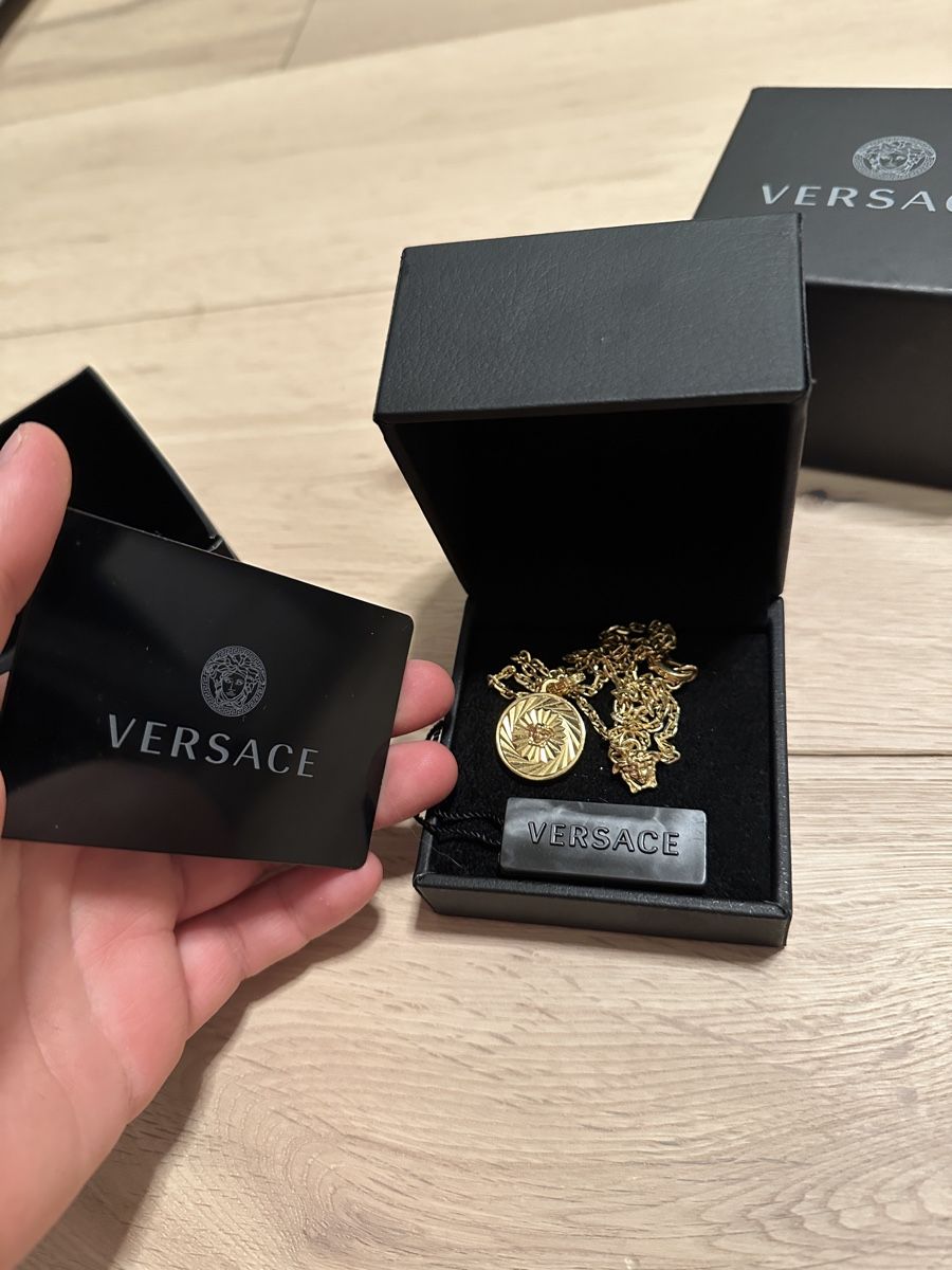 Versace Catenine: Versace Kette – Nuovo (secondo la descrizione) da Zeiningen venduto da made19 2