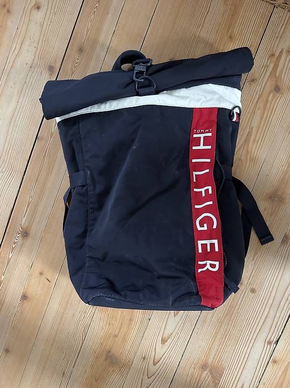 Zaini: Rucksack Tommy Hilfiger – Usato da Wetzikon ZH venduto da Larayael