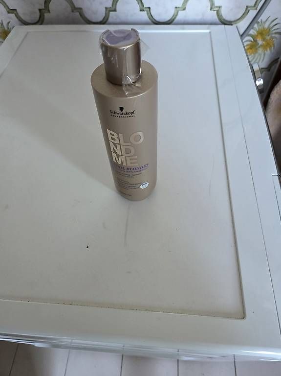 Haarpflegeprodukte: Shampoing blond me – Neu und originalverpackt aus La Croix (Lutry) von azzura01 1