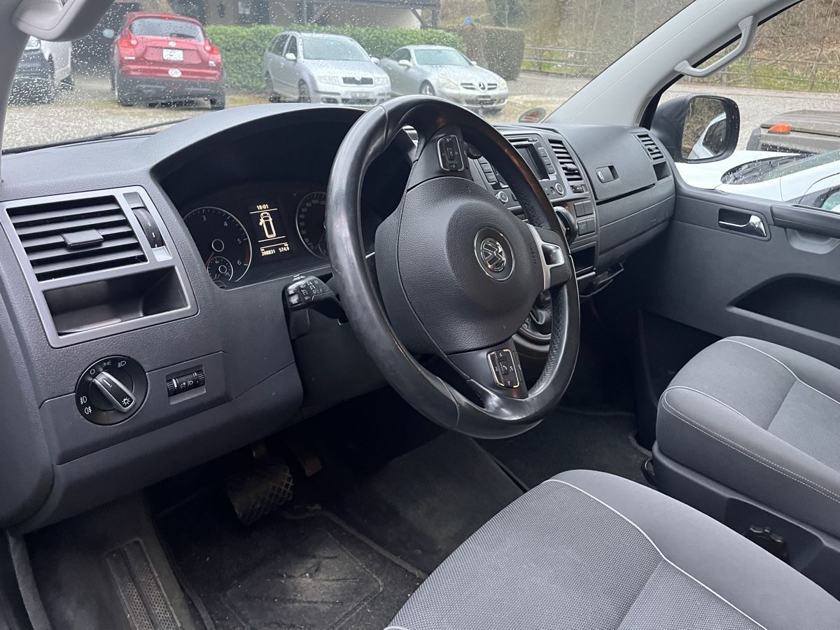 VW Automobili: VW T5 Multivan 2.0 TDI CR Startline DSG mit MFK – Usato da Wittnau venduto da Ricartutti 4