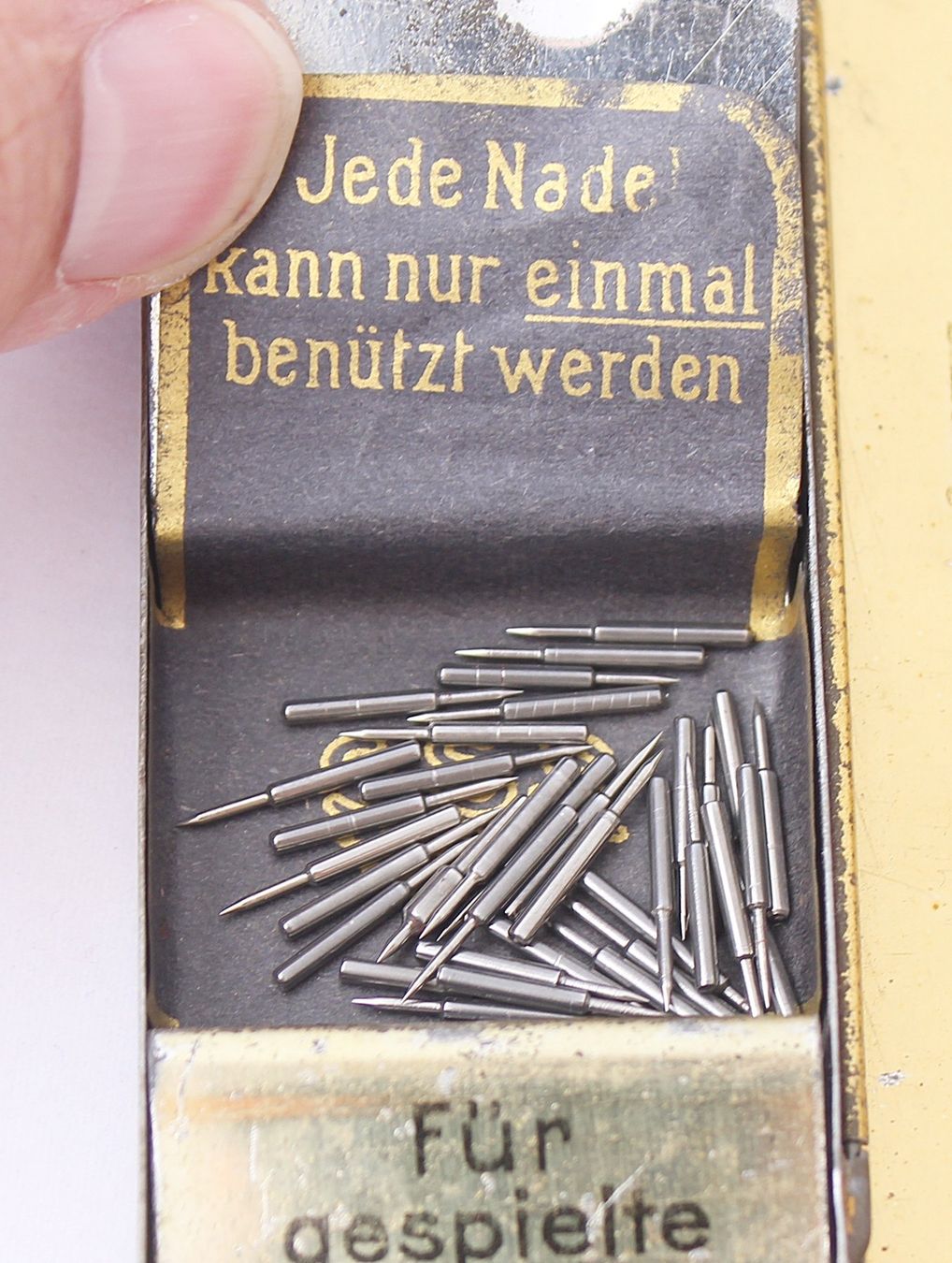 Sonstiges Zubehör: Burchard-Electra-Sortiment Grammophonnadeln Schellack 20er – Gebraucht aus Zürich von Auctionata 6