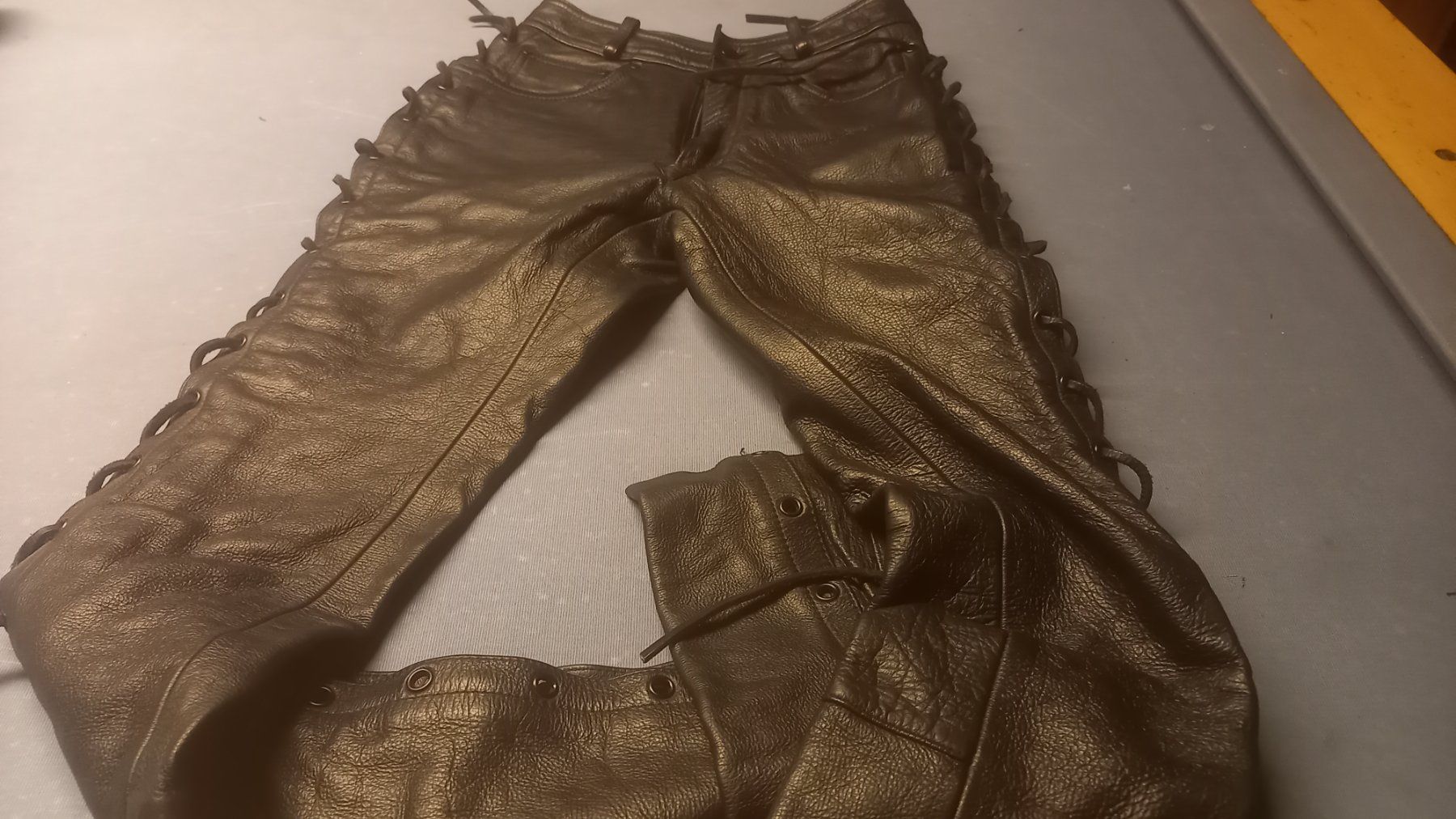 Pantaloni: IXS Motorrad-Lederhose geschnürt – Usato da Witterswil venduto da corbist 1