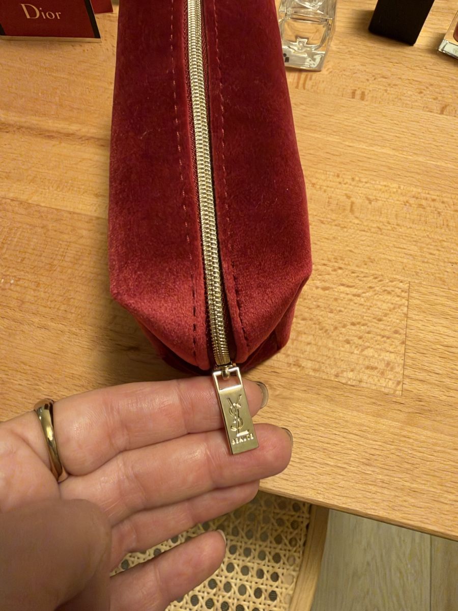 Saint Laurent Kosmetikkoffer: YSL Necessaire mit Duftproben – Neu (gemäss Beschreibung) aus Zürich von eva_2rnq 4