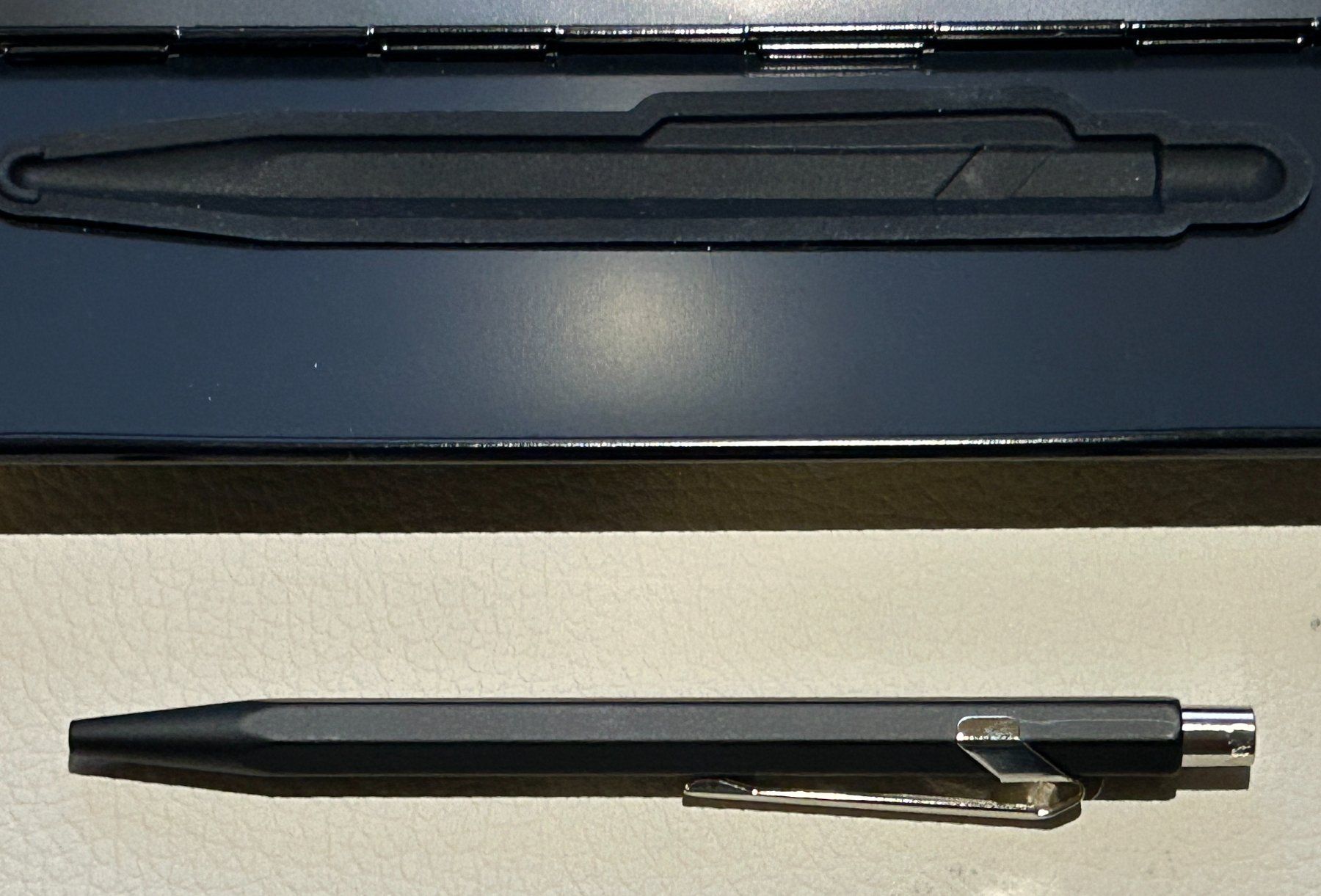 Caran d’Ache 849, mattes Schwarz, sehr edel (Neu und originalverpackt ...