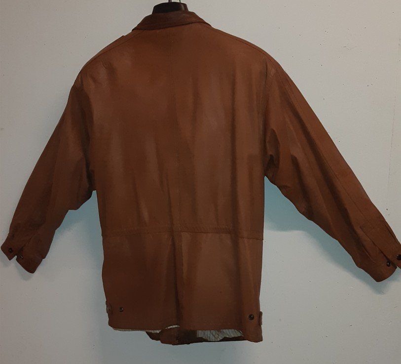 Giacche: Veste cuir taille 50 – Usato da Grimisuat venduto da ducatocook 1