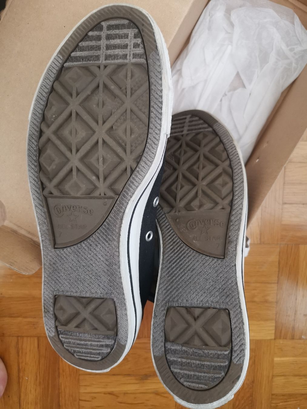 Chaussures hommes: Converses basses noires EU40 – D'occasion à meggen par VICCHLU 4