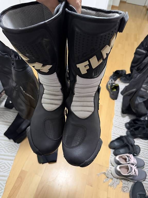Scarpe da uomo: Motorrad stifel FLM  – Usato da Luzern venduto da Goran.1 1
