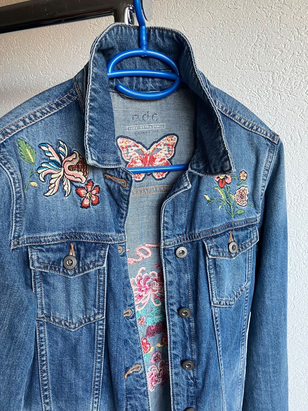 Jacken: MODISCHE JEANS - JACKE (e d c) – Gebraucht aus Fahrwangen von Anna_33 5