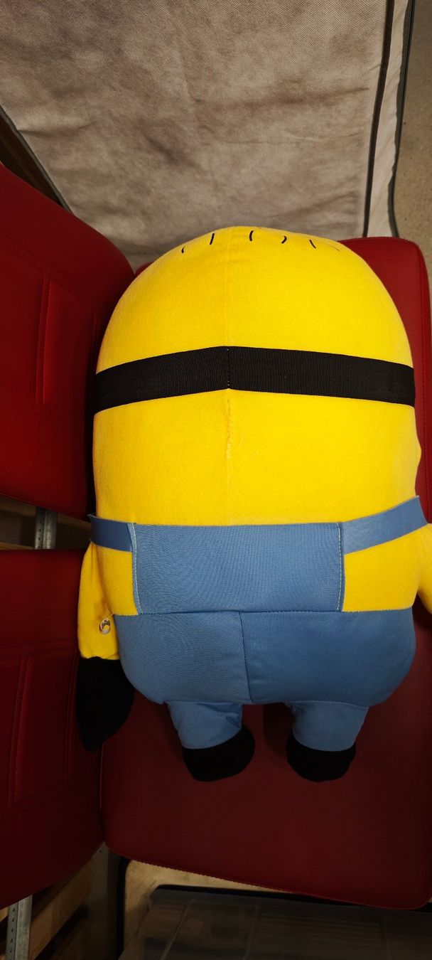 Jouets: Original Plüsch Minion Grösse ca. 58cm – D'occasion à Aarburg par Liebherr0 2