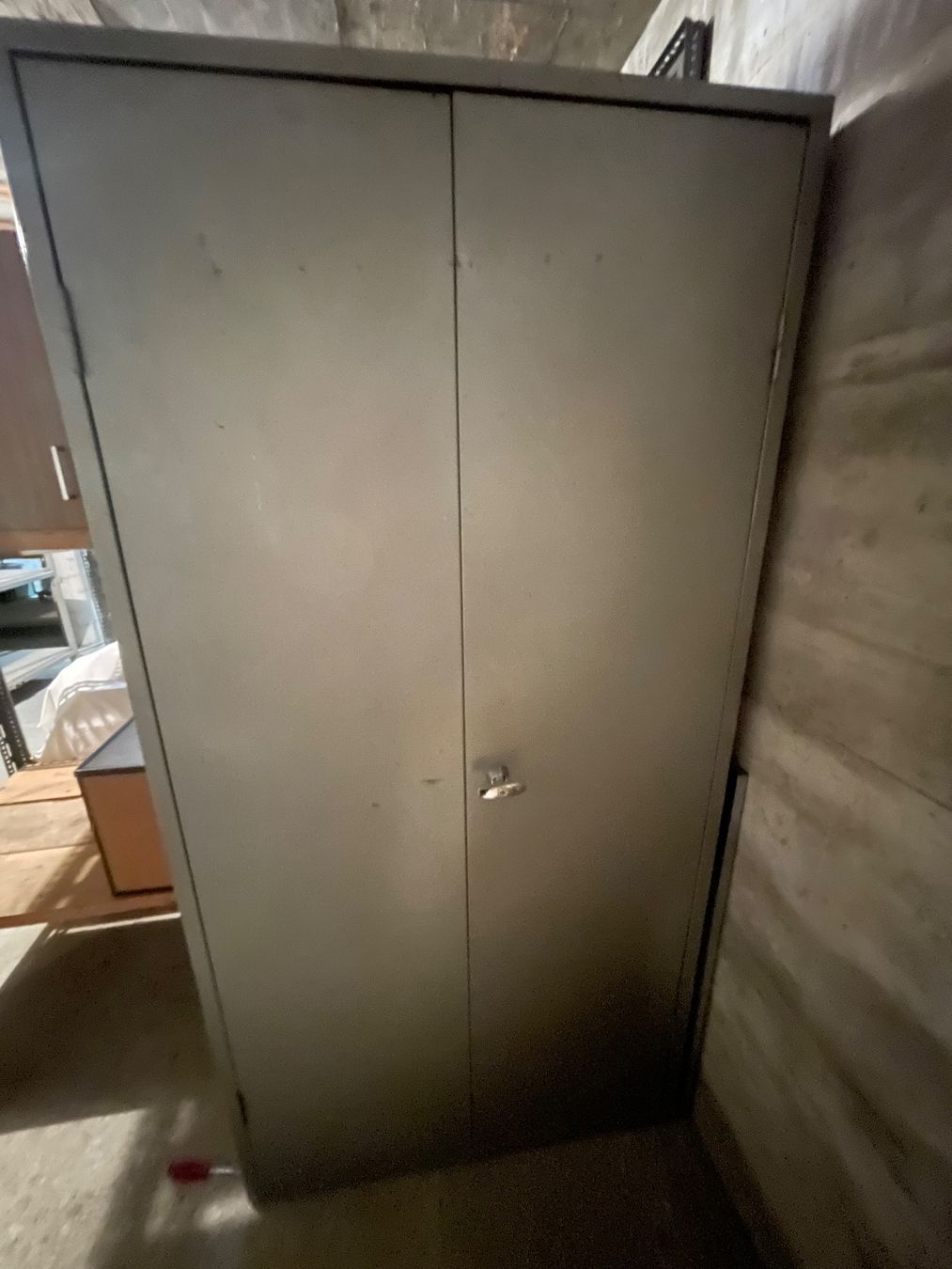 Altro in Decorazioni & Accessori: Robuster Blechkasten zu verkaufen – Usato da Oberkulm venduto da Moonsrock