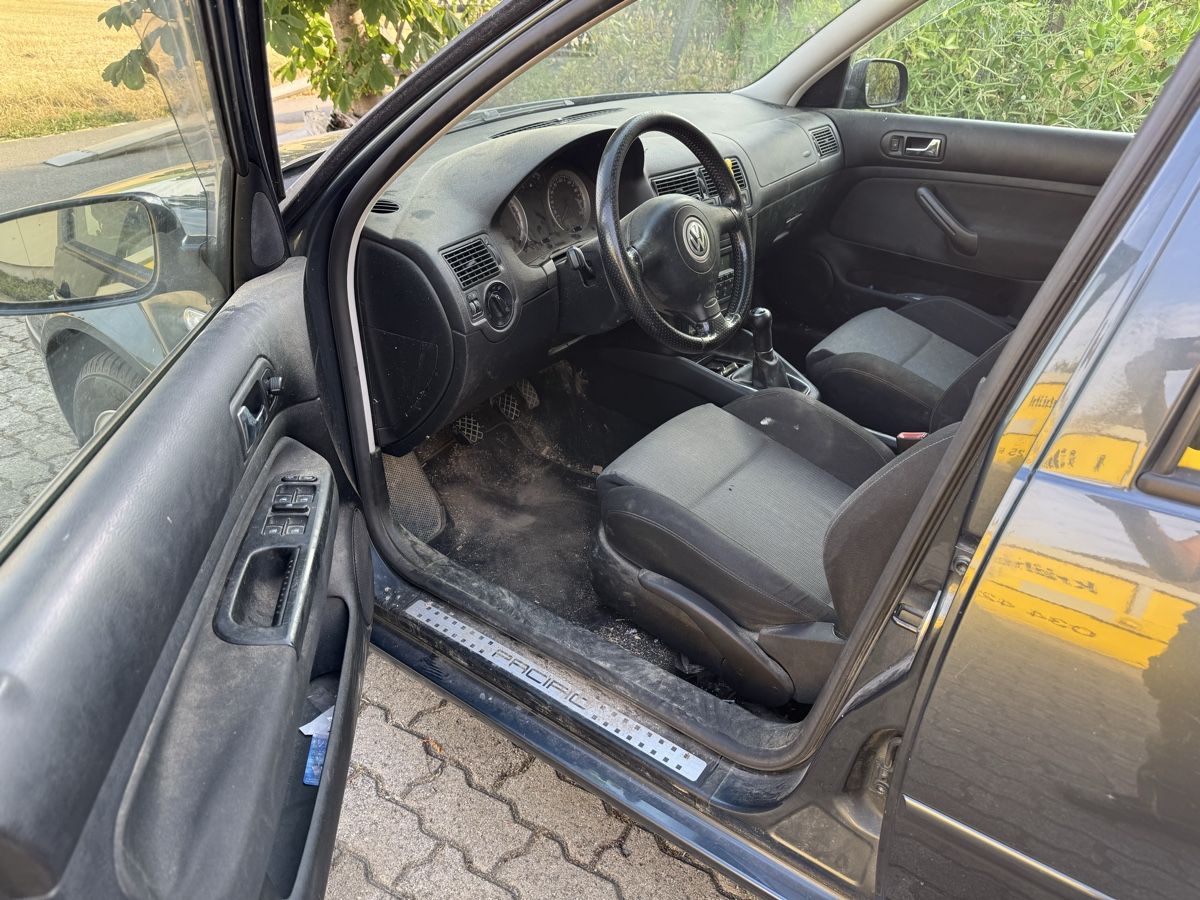 VW Automobili: Vw Golf 4 1.6 – Usato da Mattstetten venduto da Janick12 9