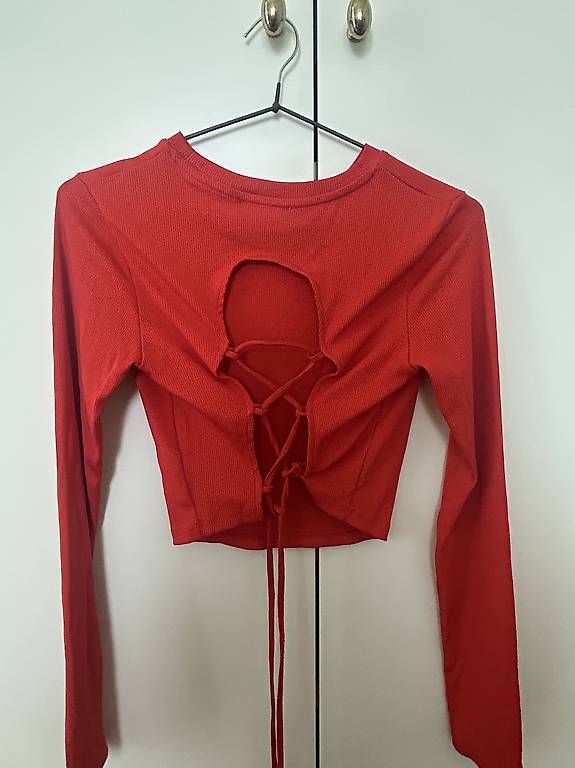 Bershka Tops: Bershka Top – D'occasion à Münsingen par eny04 1