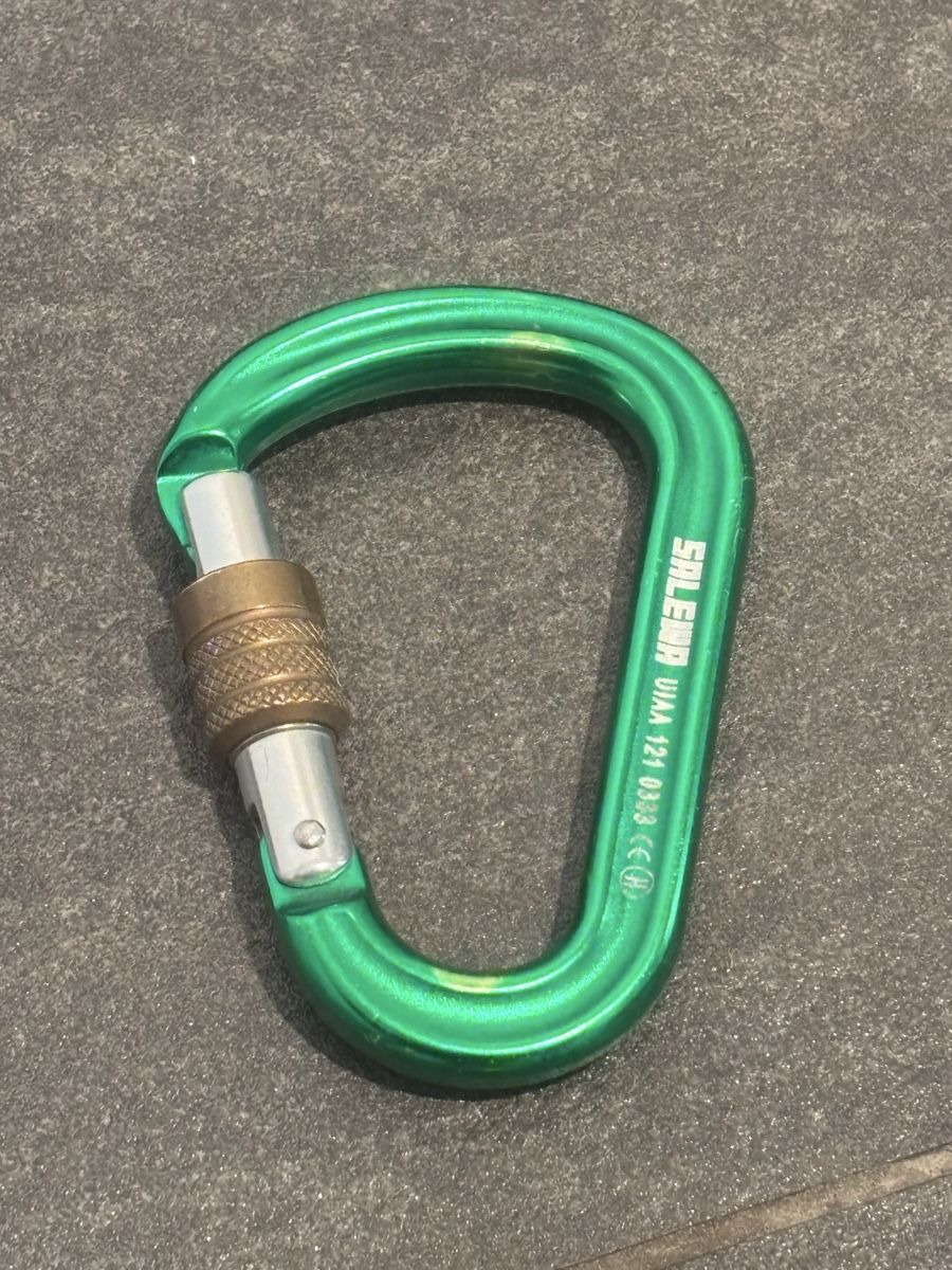 Attrezzatura da arrampicata: Diverse Karabiner und Expresse – Usato da Sirnach venduto da Fabrice--_-- 4