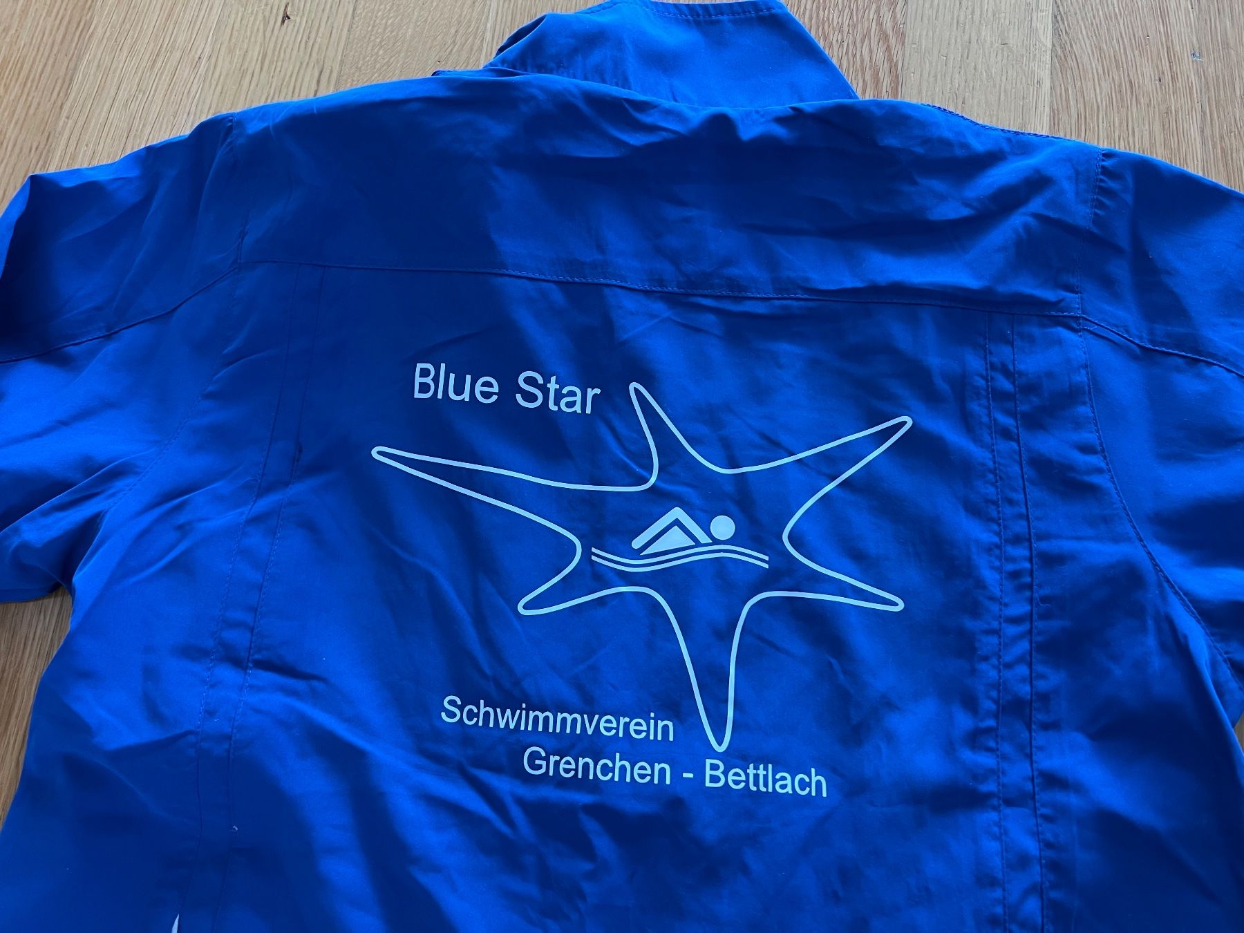 Anzüge: Schwimmclub Trainer der Marke Switcher Gr. 152 – Gebraucht aus Bettlach von Tradenet100 9
