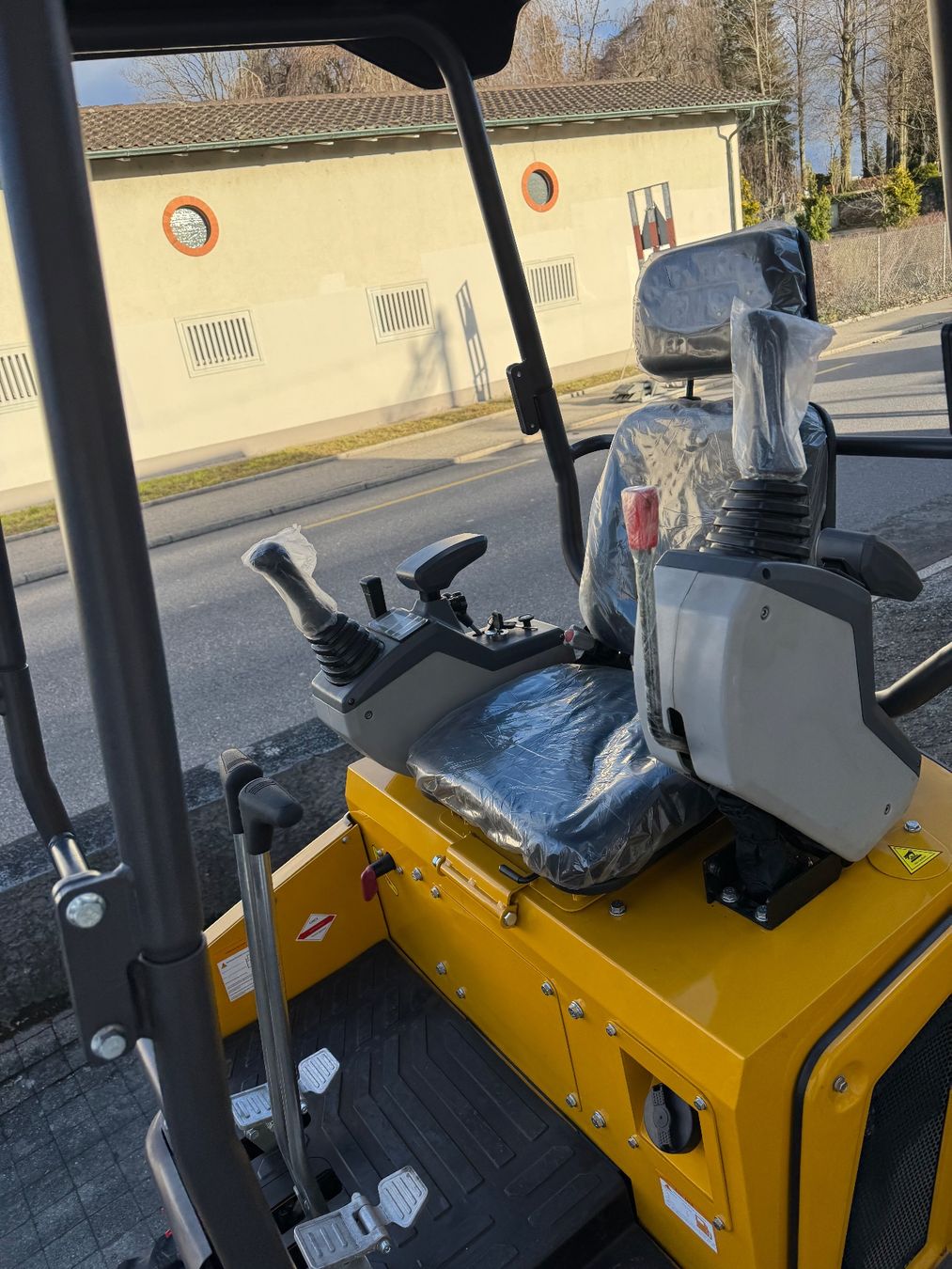 Escavatori: Bagger 1.6T GANZ NEU – Nuovo e nell'imballaggio originale da Biel/Bienne venduto da inf_p8rh 5