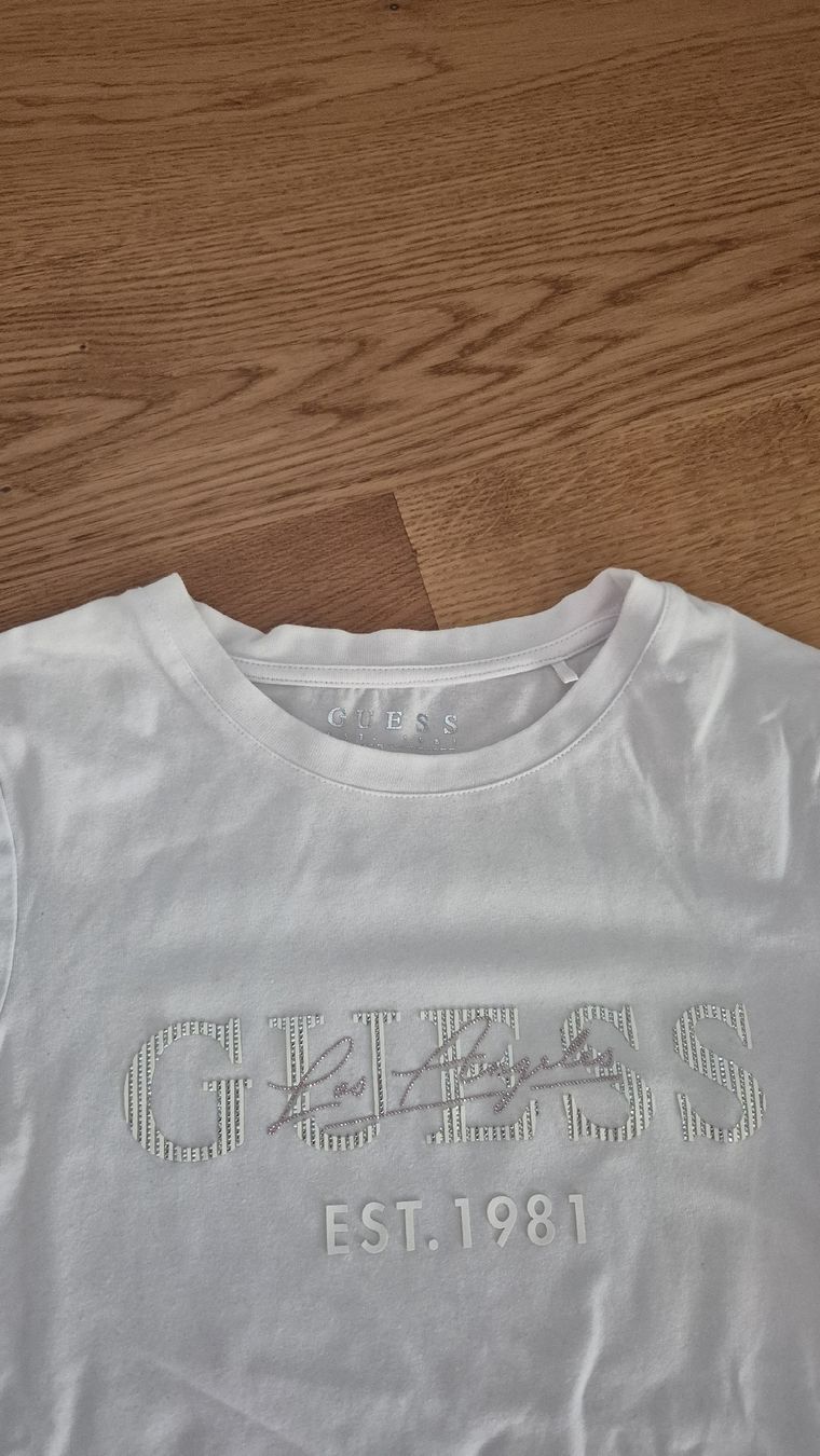 Guess T-shirts: Guess T-Shirt  – Neuf (Voir description) à Feusisberg par cts_55rn 1