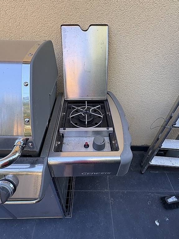 Weber Grils: Weber Genesis – D'occasion à St-Prex par kuz_5plq 3