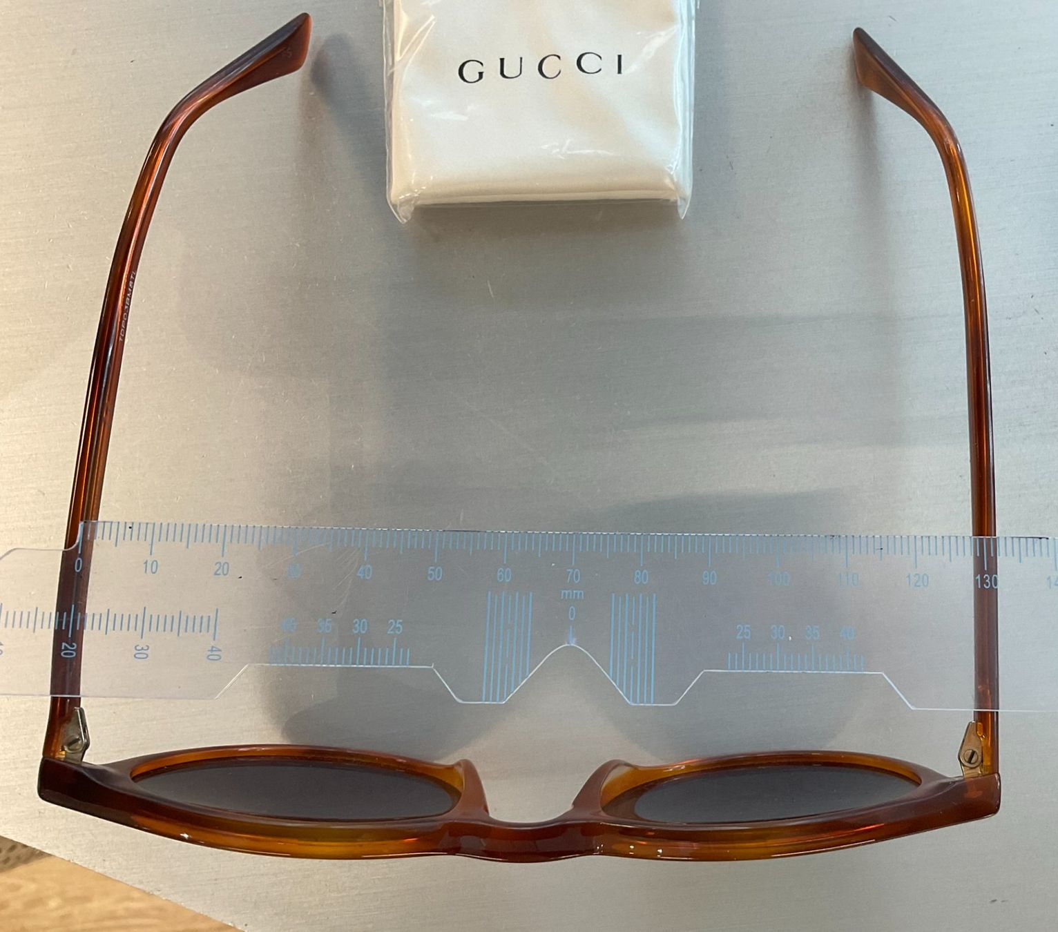 Gucci Occhiali & Lenti: Gucci Sonnenbrille nie getragen – Nuovo (secondo la descrizione) da Zürich venduto da artemis_c 5