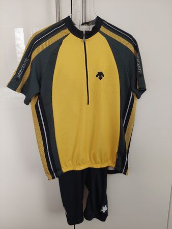 Velo Bike Fahrrad Trikot Velotrikot M, Velohose L Descente