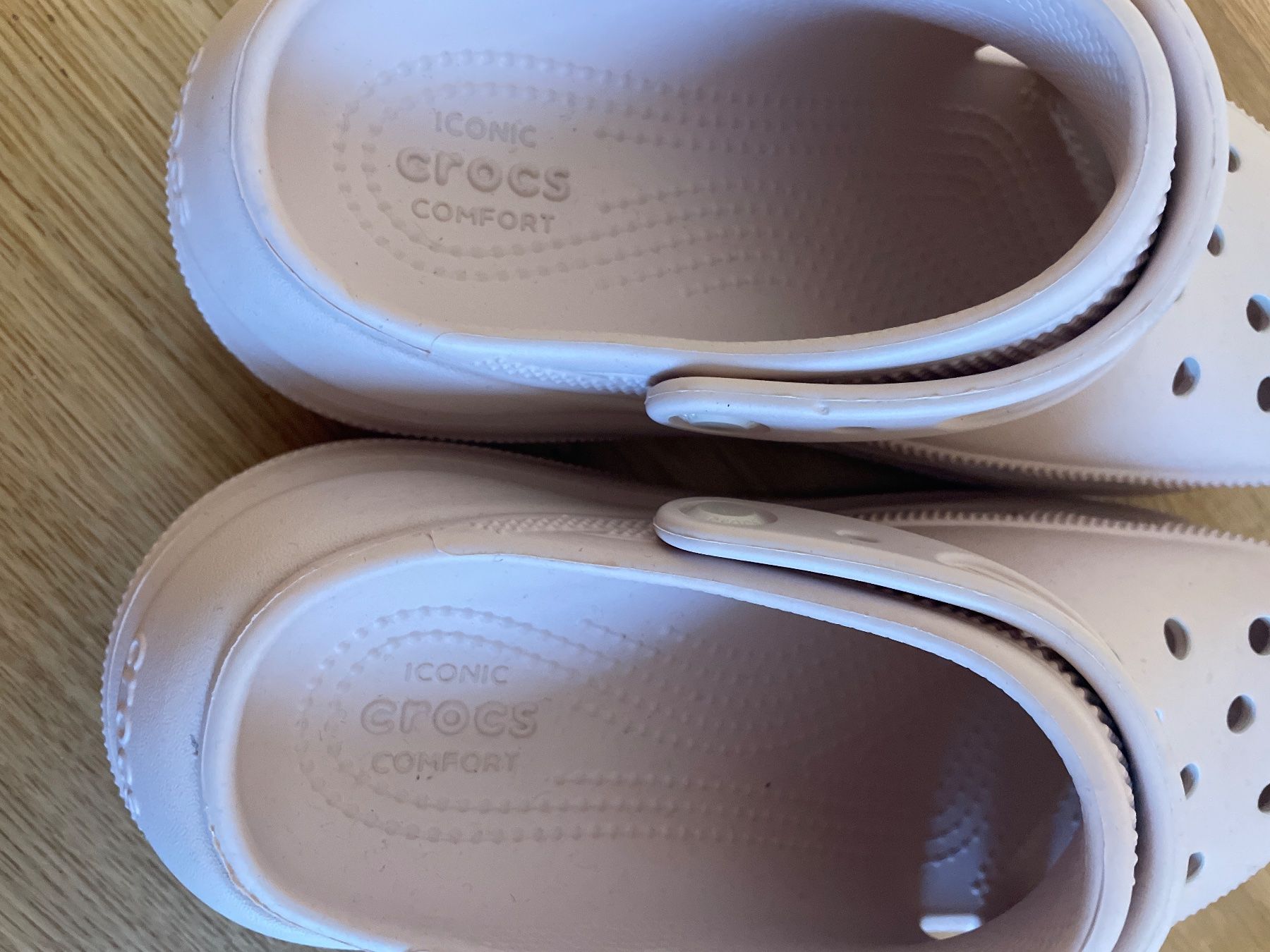 Crocs Scarpe da donna: Crocs NEU hellrosa Gr. 7 (37/38) – Nuovo (secondo la descrizione) da Zumikon venduto da tim_8yk2 2