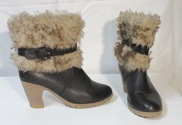 Stiefel schwarz mit Kunstpelz