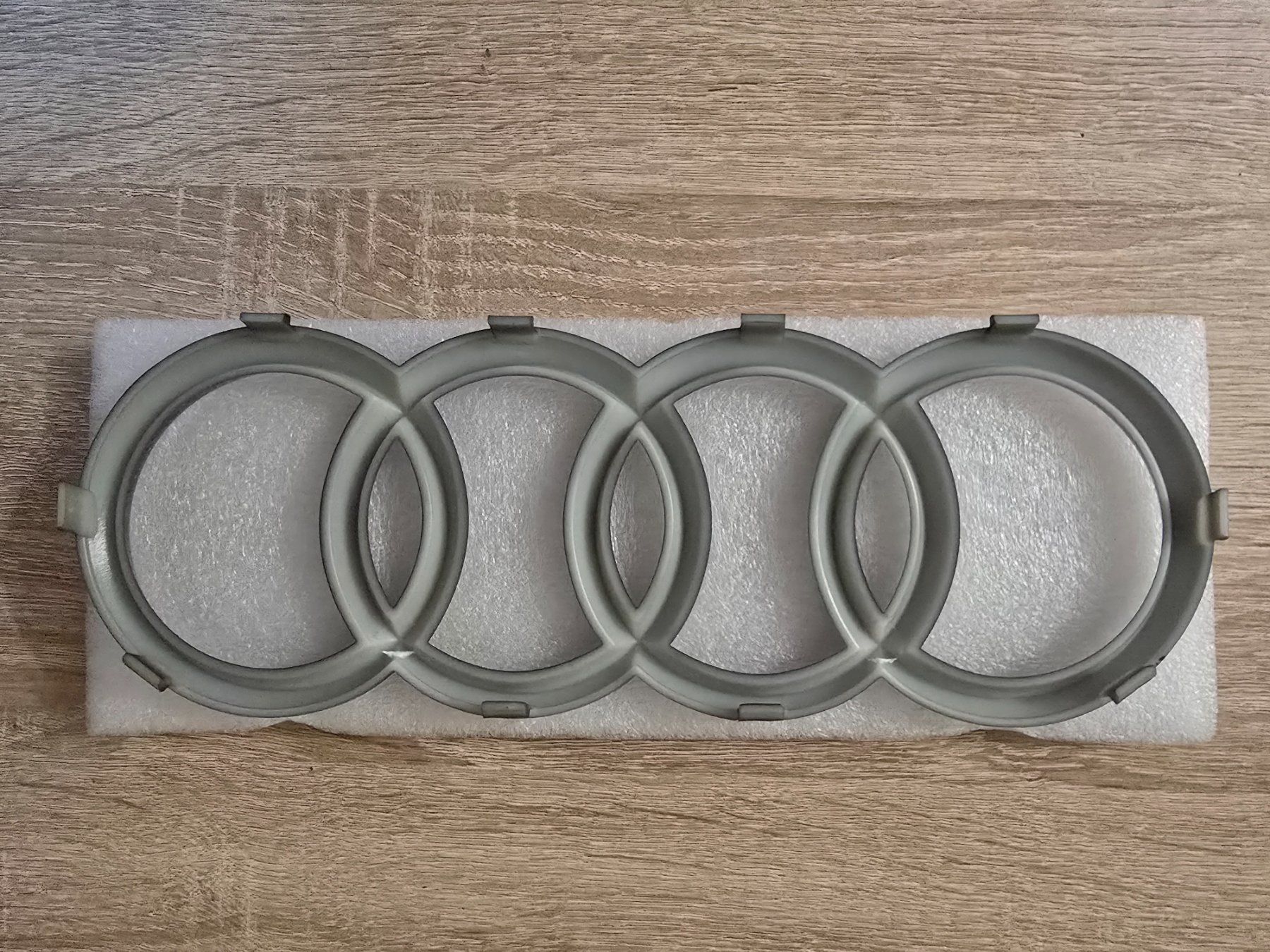 Audi Alle Autoersatzteile: 4 Ringe 315mm Audi Schwarz Glanz – Neu und originalverpackt aus Bellikon von Kekko11 1