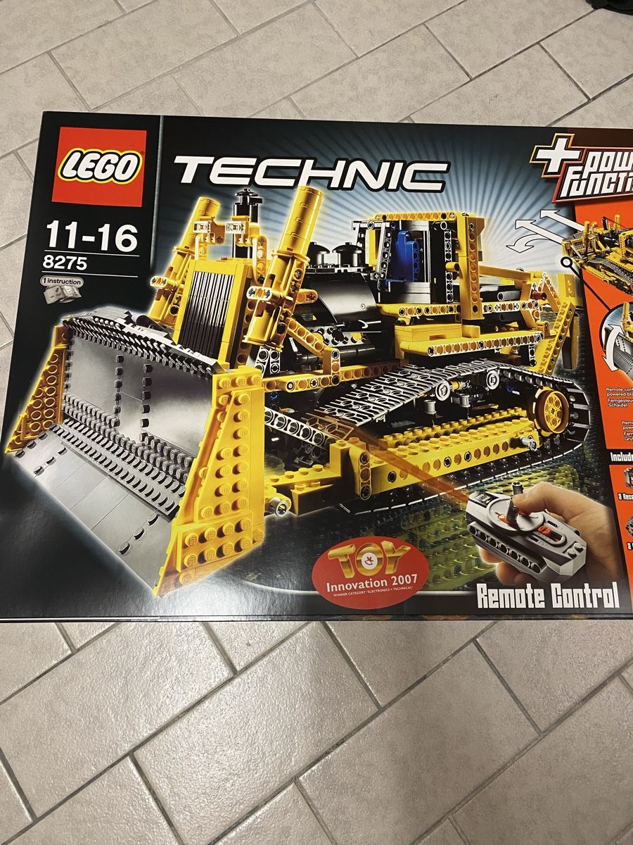 Lego Kit di costruzioni: LEGO Technic 8275 Motorisierter Bulldozer – Nuovo e nell'imballaggio originale da Wil SG venduto da Wizard5