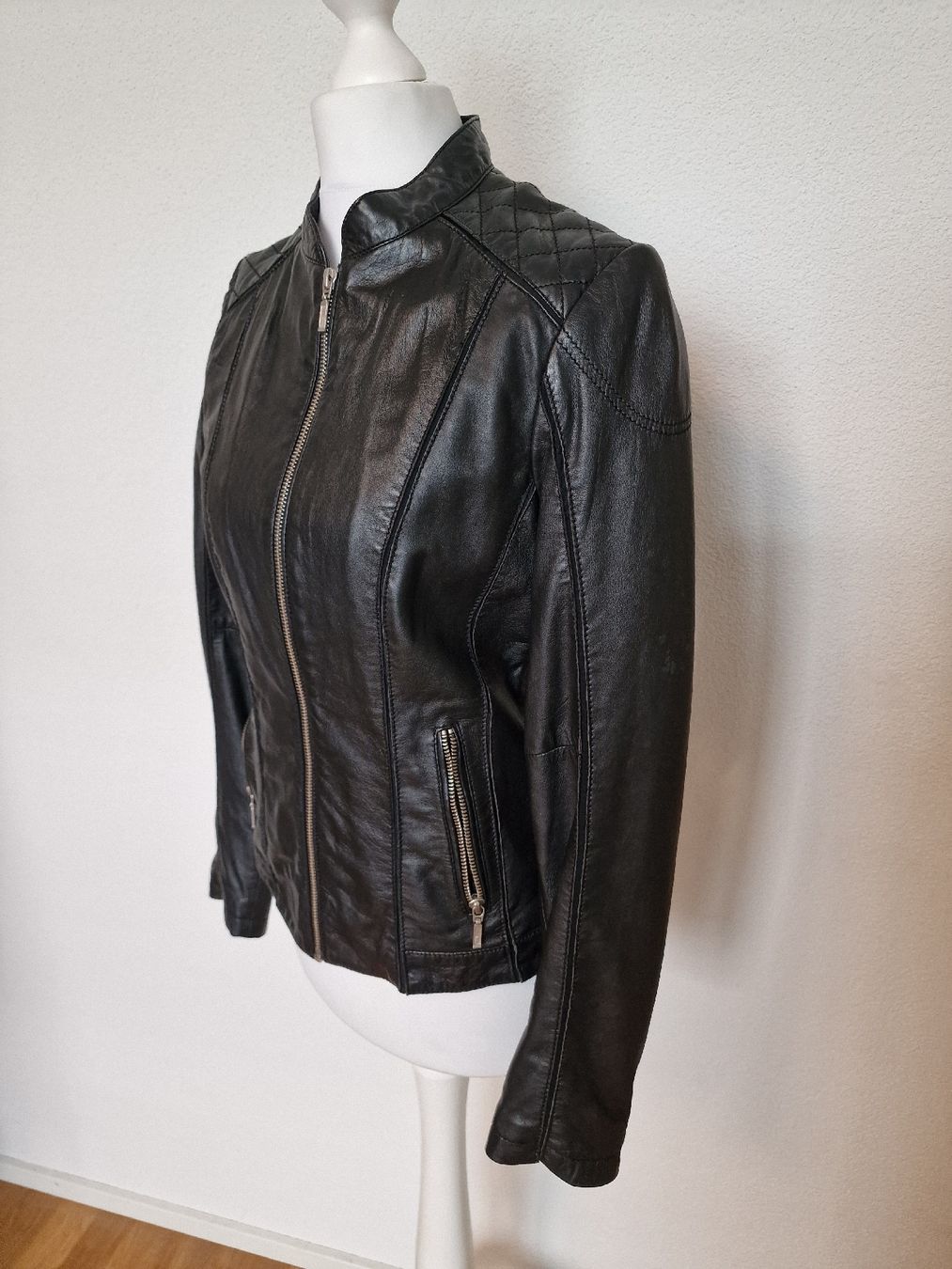 Giacche: neue JJBenson Lederjacke Gr. 36, Echtes Lammleder – Nuovo e nell'imballaggio originale da Kerns venduto da d_s_obwalden 1