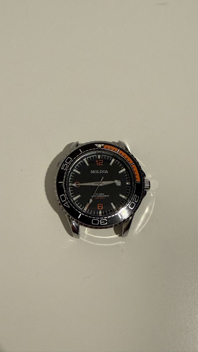 Orologi: Armband Uhr MOLDOA – Difettoso da Däniken SO venduto da sunnyresales
