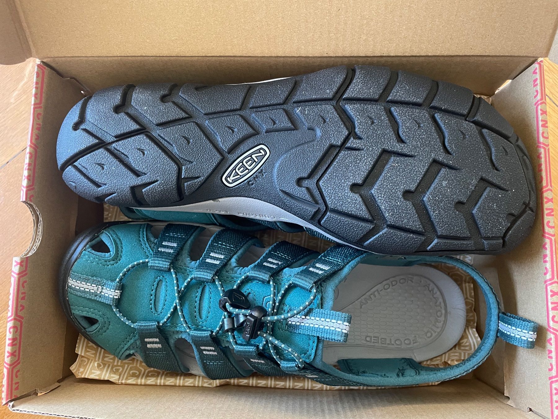 Keen Damenschuhe: Keen Clearwater CNX Trekkingsandalen – Neu und originalverpackt aus Zürich von steinhuhn 1