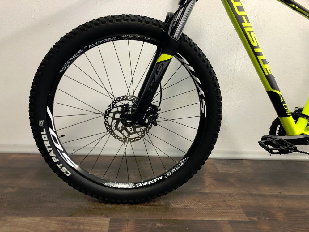 Whistle discount miwok 27.5