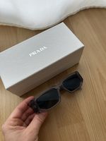 Prada Sonnenbrille PR 09Z Grau neu