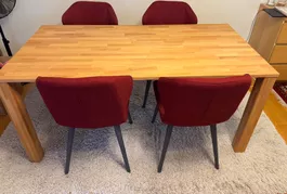 Schöner Holztisch von Micasa (80x160cm)
